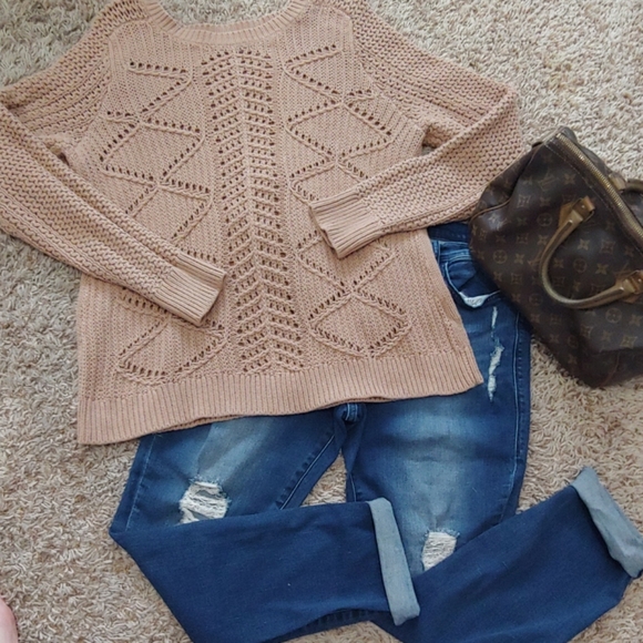 Old Navy Sweaters - Excellent Old Navy cable sweater size extra large